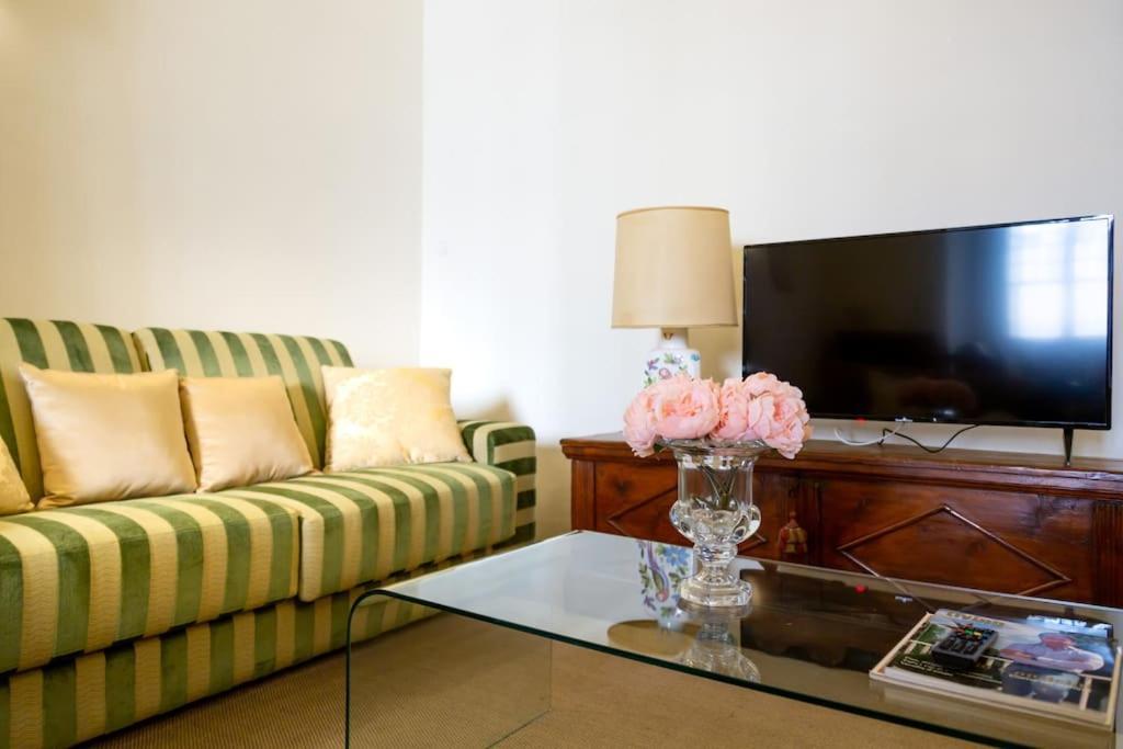 Luxury Florence - City Center Apartamento Exterior foto